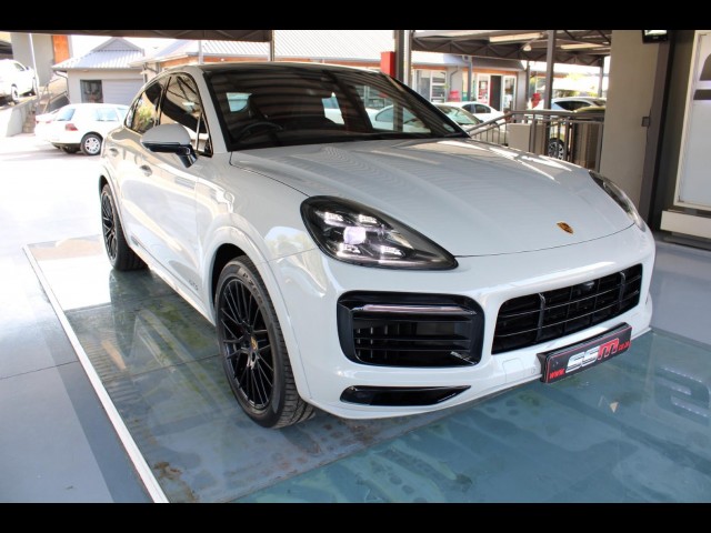 BUY PORSCHE CAYENNE COUPE 2022 CAYENNE GTS COUPE, Struben Street Motors