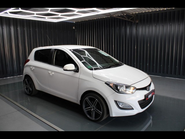 BUY HYUNDAI I20 2013 1.4 FLUID, Struben Street Motors