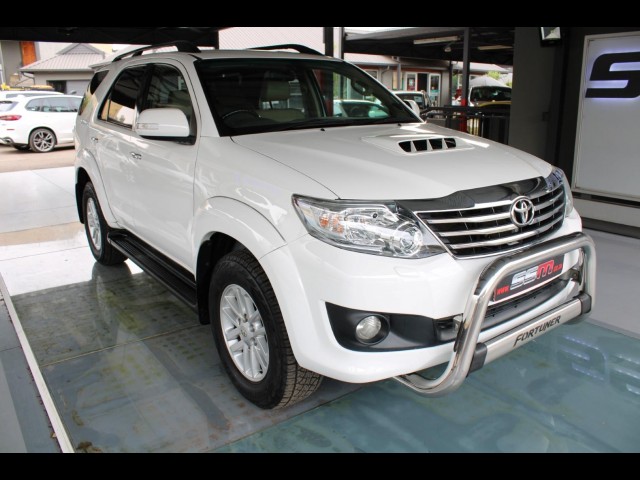 BUY TOYOTA FORTUNER 2013 3.0D-4D R/B, Struben Street Motors