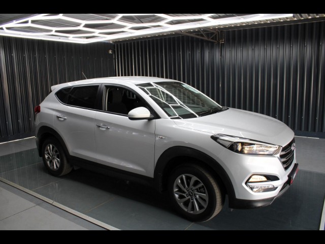 BUY HYUNDAI TUCSON 2016 2.0 PREMIUM, Struben Street Motors