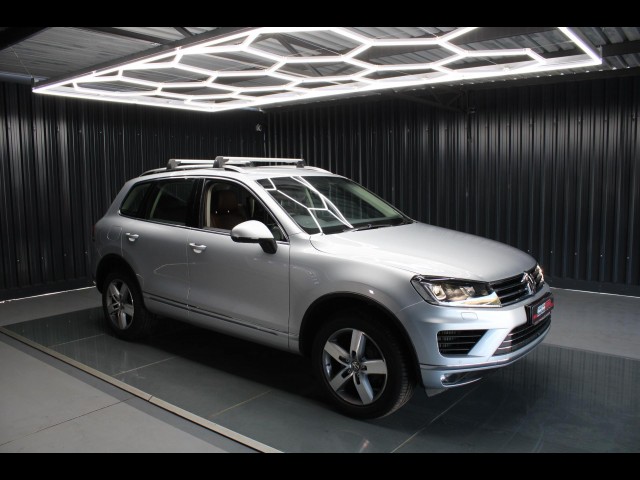 BUY VOLKSWAGEN TOUAREG 2015 GP 4.2 V8 TDI EXEC TIP, Struben Street Motors