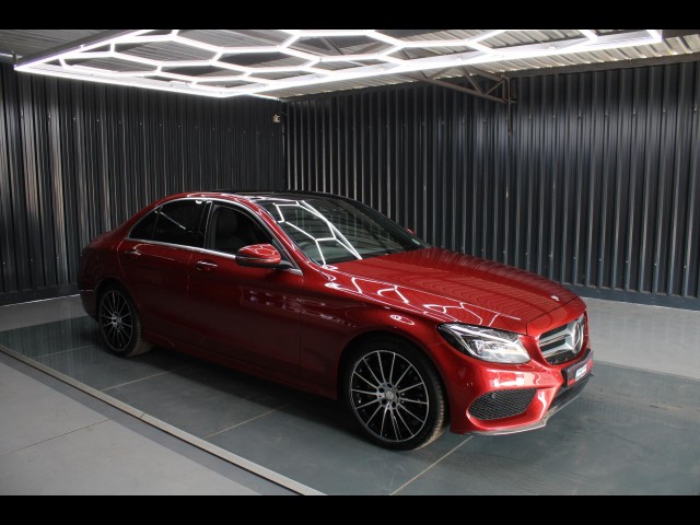 BUY MERCEDES-BENZ C-CLASS 2015 C300 AMG A/T 1-OWNER ONLY 11840KM, Struben Street Motors