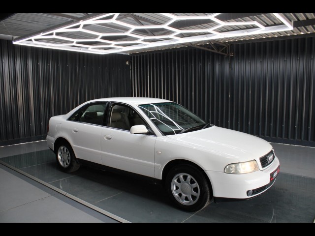 BUY AUDI A4 1999 2.4 ONLY 173995KM, Struben Street Motors