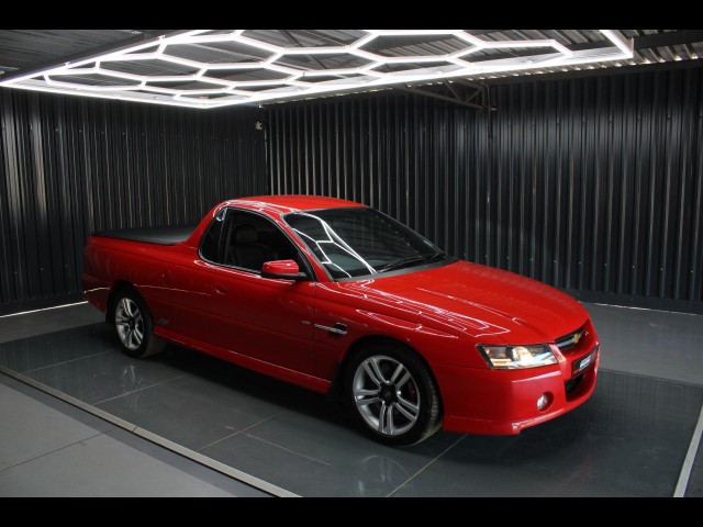 BUY CHEVROLET LUMINA 2005 SS 5.7 UTE A/T P/U S/C ONLY SUPER CHARGER 45203KM, Struben Street Motors