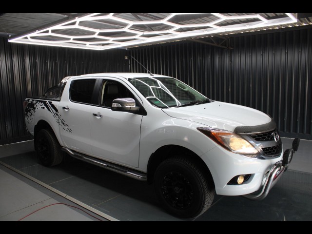 BUY MAZDA BT-50 2014  3.2TDCI SLE P/U D/C AUTO ONLY 113892KM FSH, Struben Street Motors