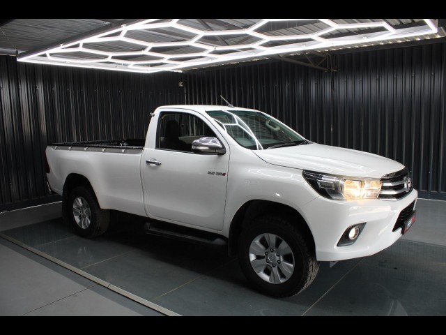 BUY TOYOTA HILUX 2016 2.8GD-6 RB RAIDER P/U S/C ONLY 171740KM, Struben Street Motors