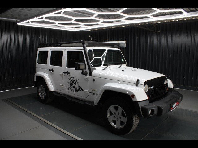 BUY JEEP WRANGLER 2012 UNLTD SAHARA 3.6L V6 A/T ONLY 153318KM FSH, Struben Street Motors