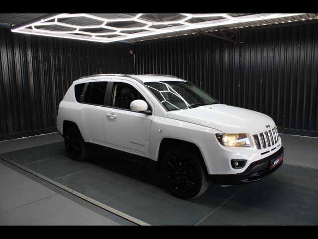 BUY JEEP COMPASS 2014 2.0L LIMITED, Struben Street Motors