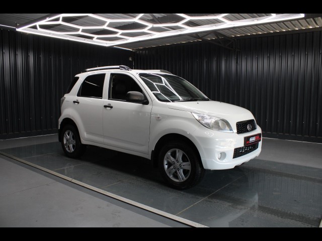 BUY DAIHATSU TERIOS 2014  1.5 ONLY 156369KM, Struben Street Motors