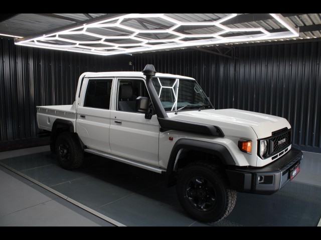 BUY TOYOTA LAND CRUISER 2025 79 4.5D-4D LX V8 P/U D/C ONLY 124KM, Struben Street Motors