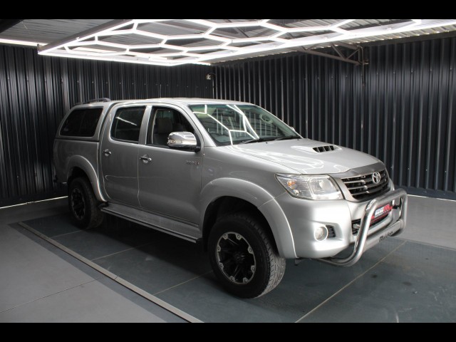 BUY TOYOTA HILUX 2012 3.0D-4D RAIDER R/B AUTO P/U D/C ONLY 278535KM, Struben Street Motors