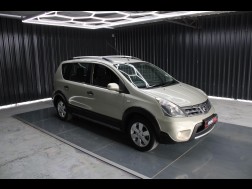 2012 Nissan Livina