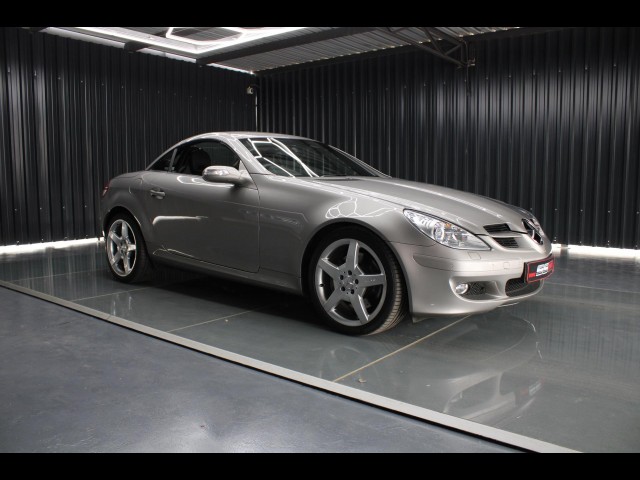 BUY MERCEDES-BENZ SLK-CLASS 2005 SLK350 A/T ONLY 35400KM, Struben Street Motors