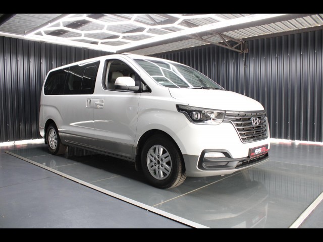 BUY HYUNDAI H-1 2020 H1 2.5 CRDI ELITE A/T (12 SEAT) ONLY 119345KM, Struben Street Motors
