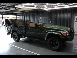 2011 Toyota Land Cruiser Pick Up