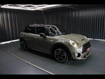 2018 Mini Cooper 5dr