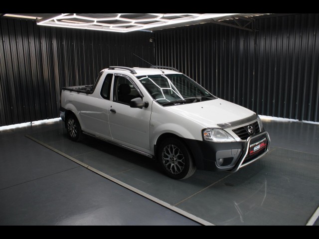 BUY NISSAN NP200 2020 1.6A/C SAFETY PSCK P/U S/C, Struben Street Motors