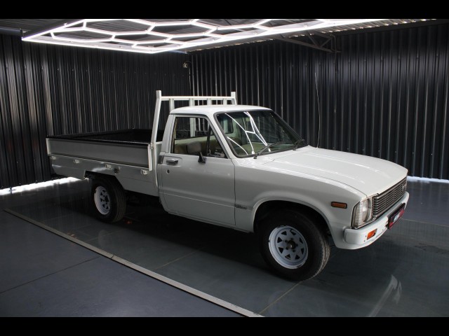 BUY TOYOTA HILUX 1981 1600 P/U S/C, Struben Street Motors