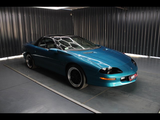 BUY CHEVROLET CAMARO 1996 CHEVROLET CAMARO Z28, Struben Street Motors