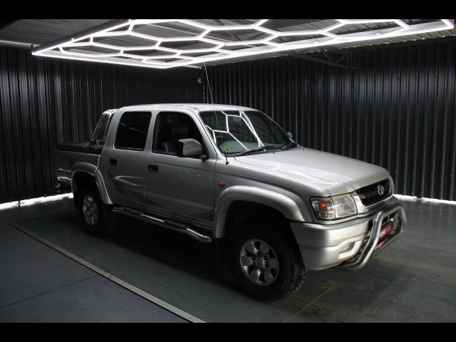 BUY TOYOTA HILUX 2004 2004 TOYOTA HI-LUX HILUX 2700I RAIDER R/B P/U D/C , Struben Street Motors