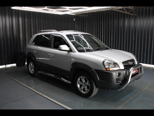 BUY HYUNDAI TUCSON 2009 2.0 GLS, Struben Street Motors