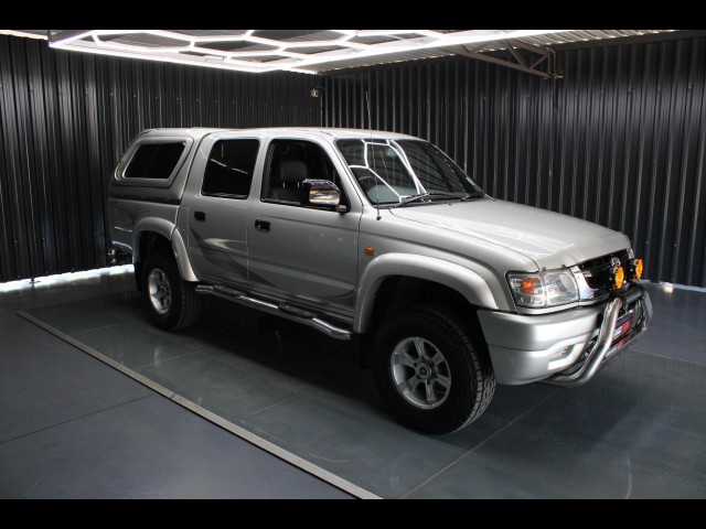BUY TOYOTA HILUX 2005 2005 TOYOTA HI-LUX HILUX 2.7VVT-I RAIDER P/U D/C, Struben Street Motors